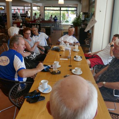 101 Kaffee in süsser Umgebung